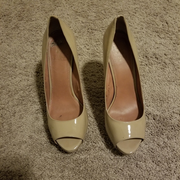 🛍5 for $25/ Vince Camuto Lorimina Pumps - Picture 3 of 8